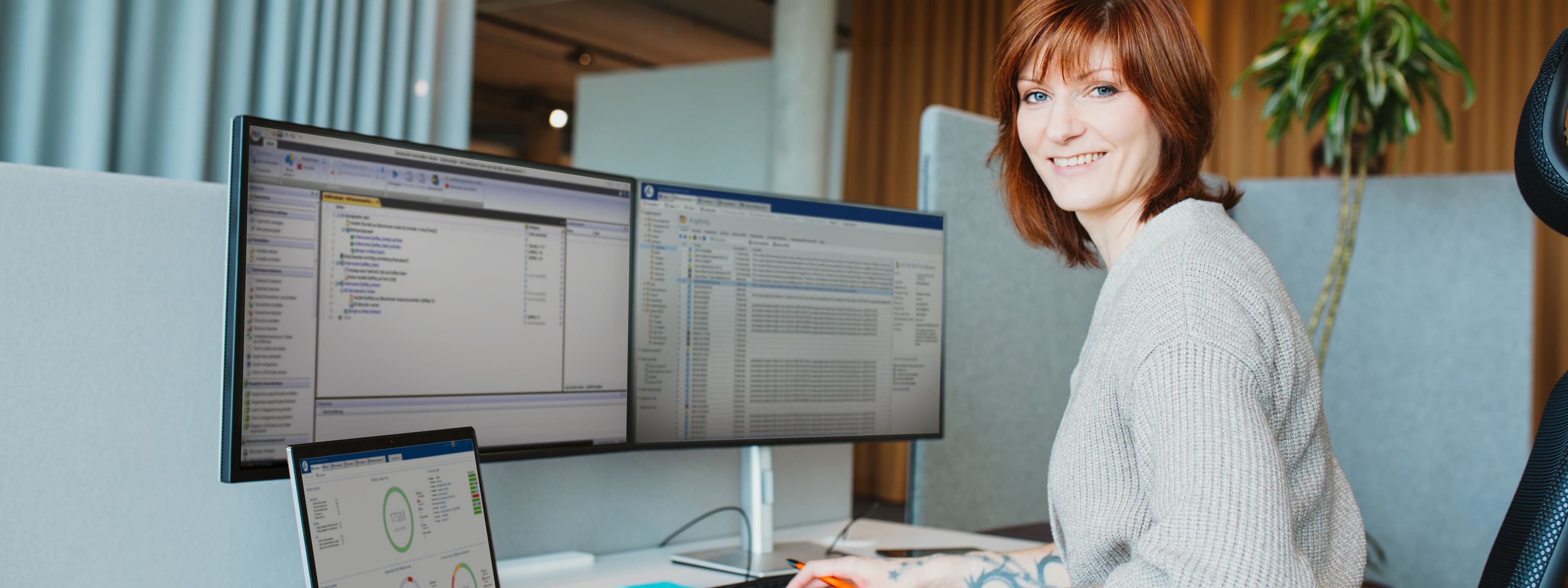 baramundi-Management-Suite-it-admin-working-at-dual-monitor-setup